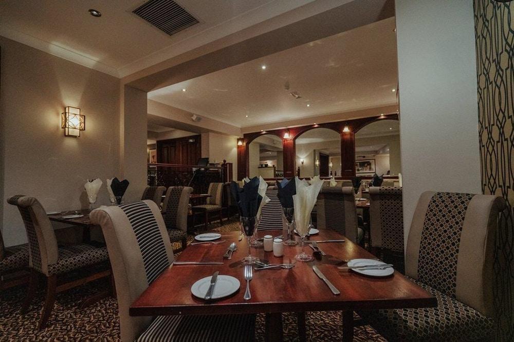 Corr'S Corner Hotel Newtownabbey Zewnętrze zdjęcie