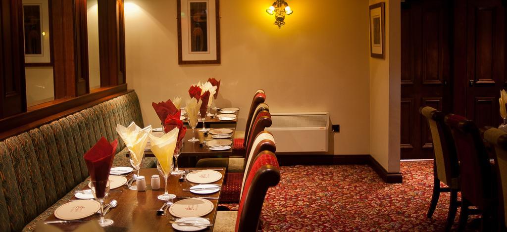 Corr'S Corner Hotel Newtownabbey Zewnętrze zdjęcie